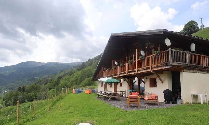 Hauteluce Ski Chalet | Chalet Hauteluce, 7 bedrooms, 15 persons
