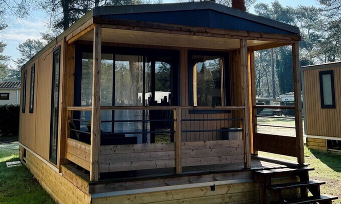 Beekbergen-Zuid Ski Chalet | Chalet in Netherlands near Cycling Trails