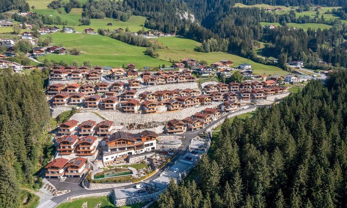 Schonbach Ski Chalet | Chalet in Neukirchen near Wildkogel Ski Arena
