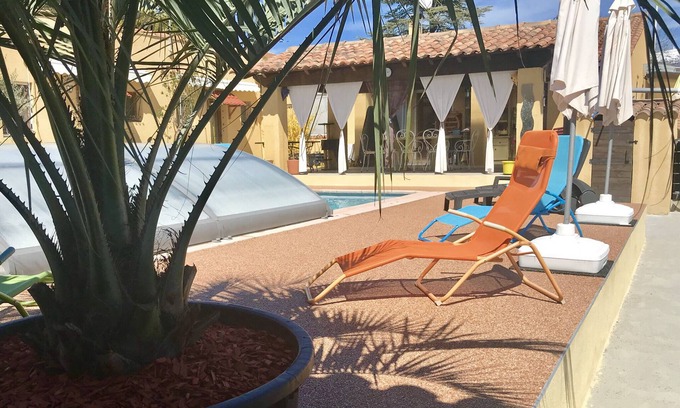 Mormoiron Ski Chalet | Chalet in Provence at the foot of Ventoux with swimming pool