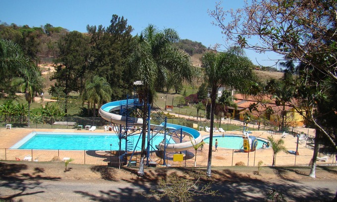 Amparo Cottage | Chalet in Serra Negra, with water park for the season with your family.
