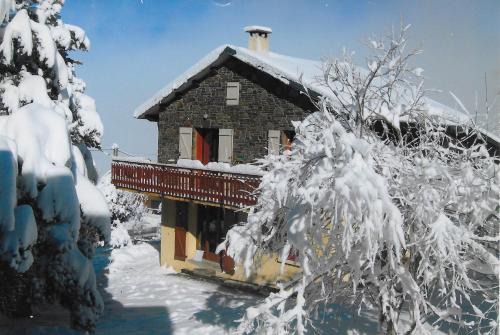 Eyne 2600 Ski Chalet | Chalet La Campagnette
