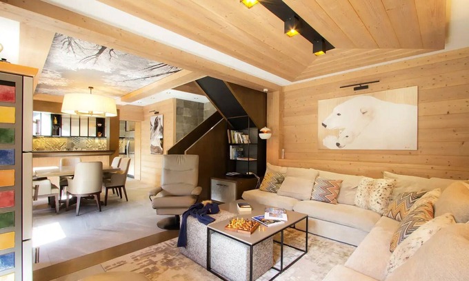 Venosc Ski Chalet | Chalet Larch - Quality chalet with Jacuzzi