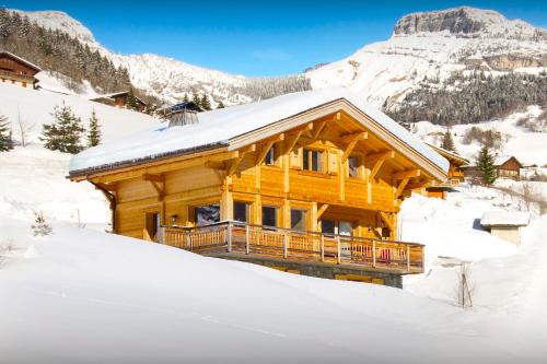 Le Grand-Bornand Ski Chalet | Chalet Le Charmieux - OVO Network