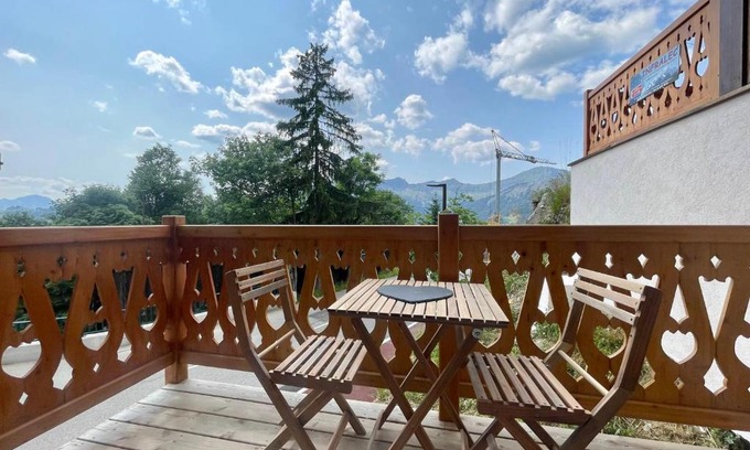 Crest-Voland Ski Chalet | Chalet moderne 4 pers avec terrasse, mezzanine et parking - FR-1-505-186