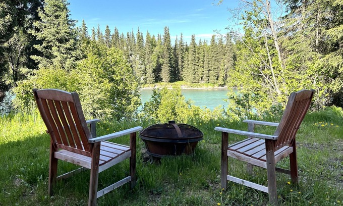 Cohoe Ski Chalet | Chalet on the Kasilof River