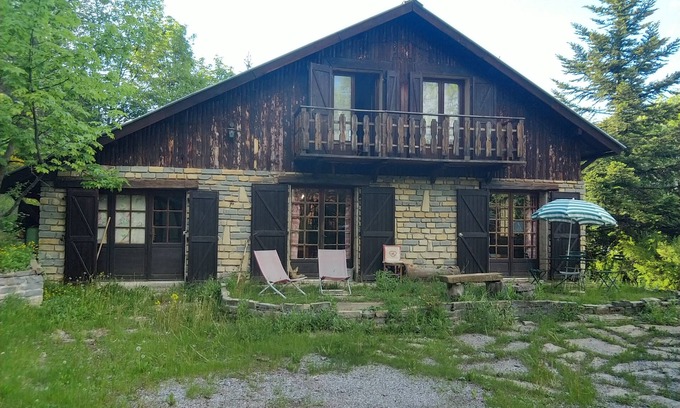 Allos Ski Chalet | Chalet on the slopes