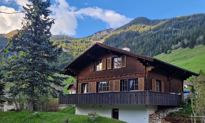 Soerenberg Ski Chalet | Chalet "Rastflüehli" with mountain view