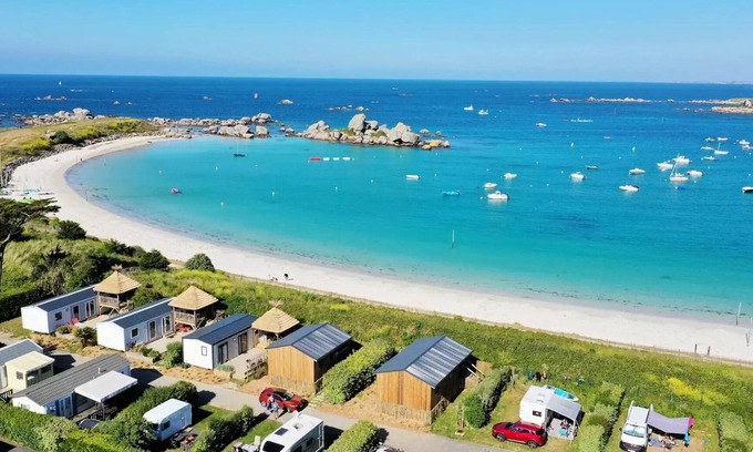 Brignogan-Plage Ski Chalet | Chalet sea view - 2 Bedrooms 5 people