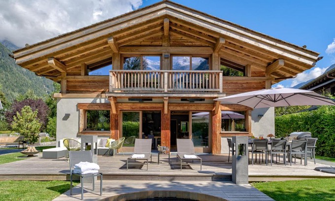 Chamonix City Centre Ski Chalet | Chalet Seren