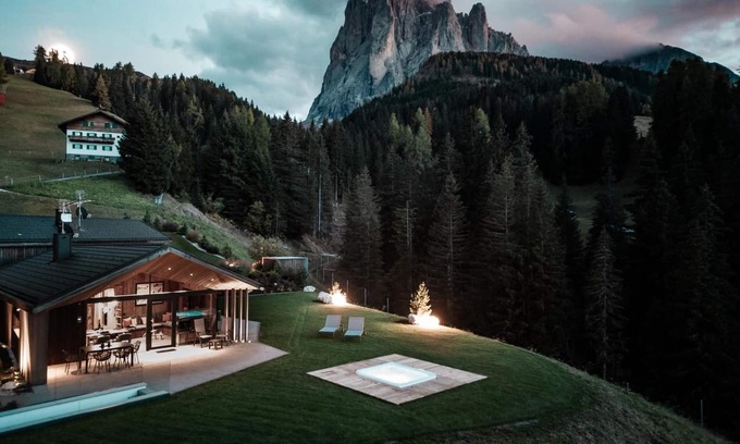Santa Cristina Val Gardena Ski Chalet | Chalet 'Ski' with Mountain View, Private Terrace and Wi-Fi