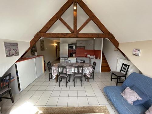 Laveissiere House | Chalet T3 près des pistes, 2 chambres, équipé, navette gratuite - FR-1-787-2
