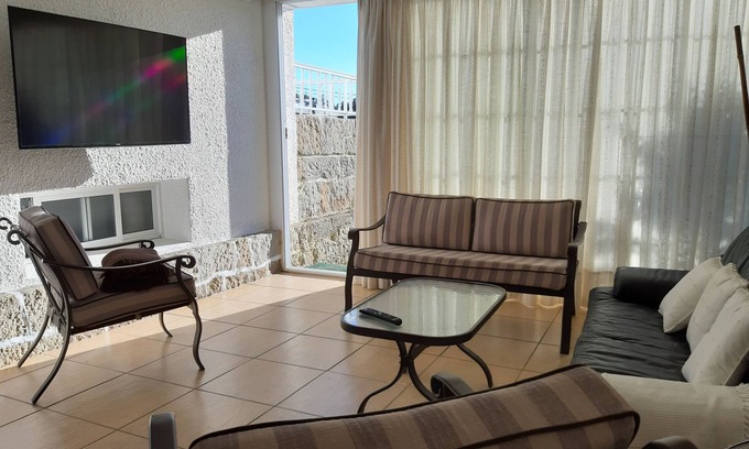 Sanxenxo House | CHALET, WIFI, GARDEN, TERRACE 500 METERS FROM SILGAR