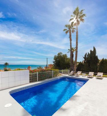 Coveta Fuma Villa | Chalet with sea view in Alicante