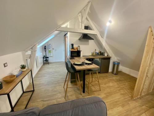 Centre Ville Apartment | Chaleureux studio hyper centre