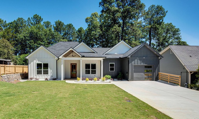 Chamblee House | Chamblee Home w/ Covered Patio & Gas Grill!