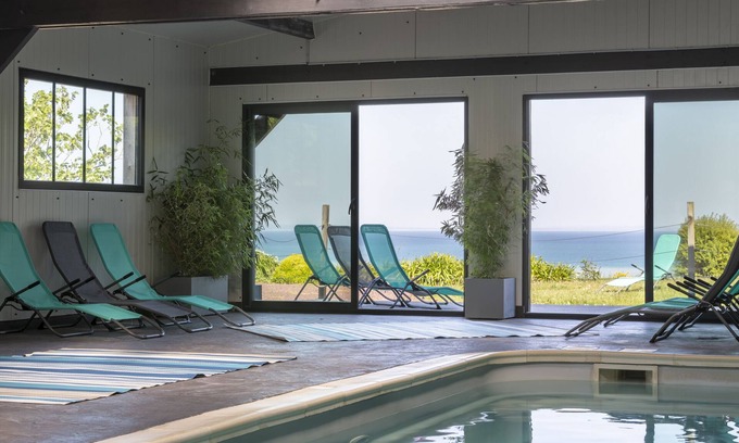 Cancale House | Chambre 3 TN-Family room-Deluxe-Mobility bath-Sea view