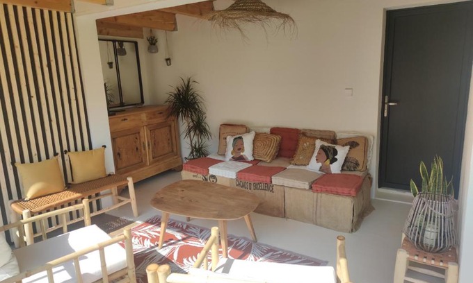 Esnandes House | Chambre avec entrée indépendante