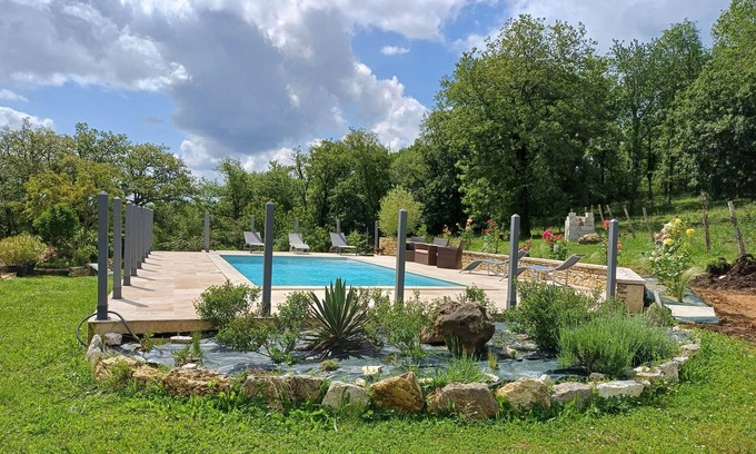Salviac Bed & Breakfast | Chambre D'hôte nid Douillet a la Campagne