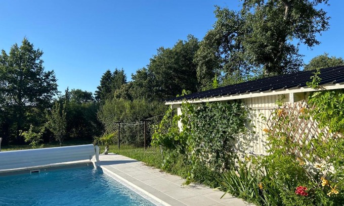 Eguzon-Chantome Bed & Breakfast | Chambre d’hôtes avec piscine
