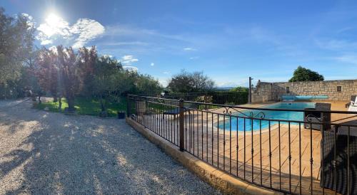 Comps Bed & Breakfast | chambre d'hotes les cigales