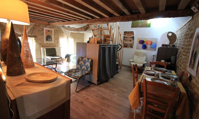 Monceaux-en-Bessin House | Chambre Duplex Pomme de Pin aux portes de Bayeux Normandie 3 personnes