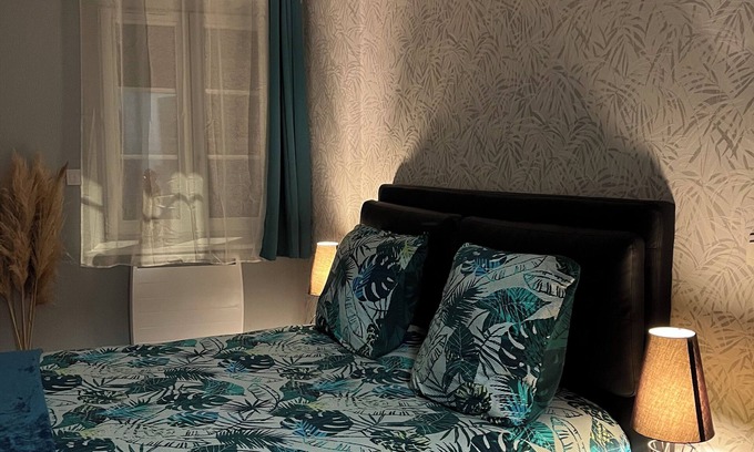 Ugny-sur-Meuse Bed & Breakfast | Chambre en Autonomie Endroit Calme! Idéal Marcheurs, Vélo, Moto! Garage Dispo