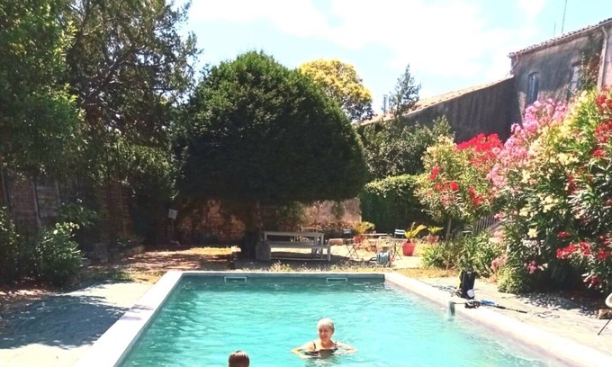 Saint-Andre-de-Sangonis Bed & Breakfast | Chambres Dhôtes "123 Soleil" Avec Piscine Pour 8 au Cœur de L'hérault!