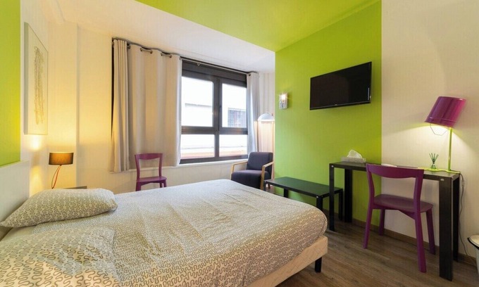 Mulhouse Apartment | Chambre privative verte