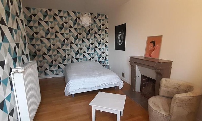 Conlie Bed & Breakfast | Chambre tout confort à l'étage