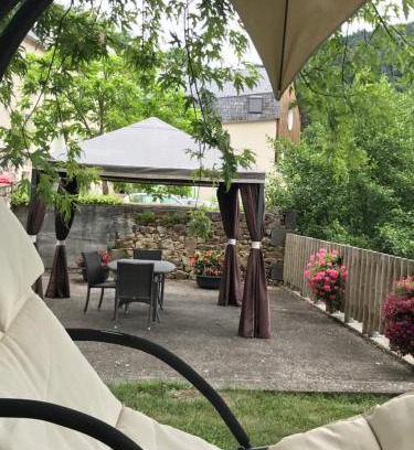 Chateauneuf-les-Bains Bed & Breakfast | Chambres d'Hotes du Moulin de Lachaux