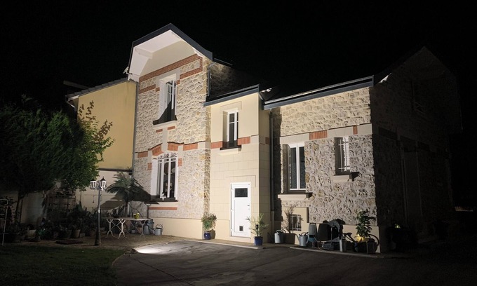 Witry-les-Reims Bed & Breakfast | Chambres de Charme Dans un Écrin de Verdure. Bienvenue au Clos des Amis !