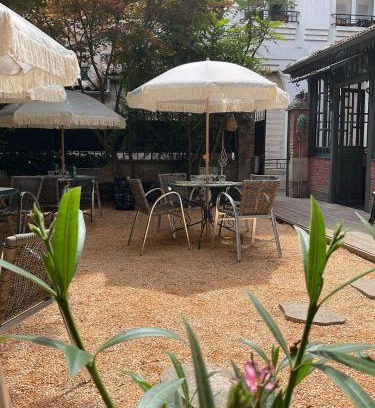 Saint-Antonin Noble Val Bed & Breakfast | Chambres de charme MAMIE ANGELE