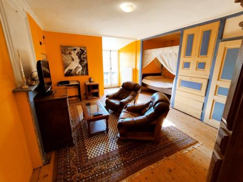 Montegut Bed & Breakfast | Chambres dhotes Les Ruines du Chateau Montegut