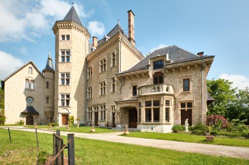 Saint-Geoire-en-Valdaine House | Chambres au Chateau Saint-geoire