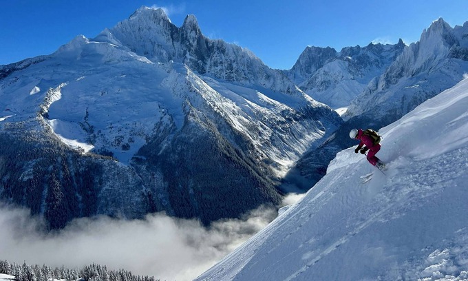 Chamonix-Mont-Blanc Ski Chalet | Chaminox Chalet with traditional mountain features, a sense of style and panache