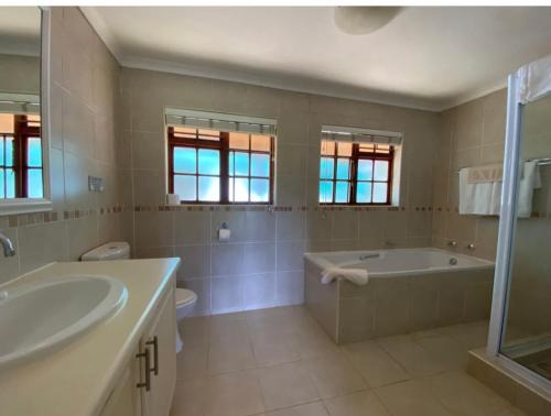 Cathkin Park Ski Chalet | Champagne Valley Resort Unit 2