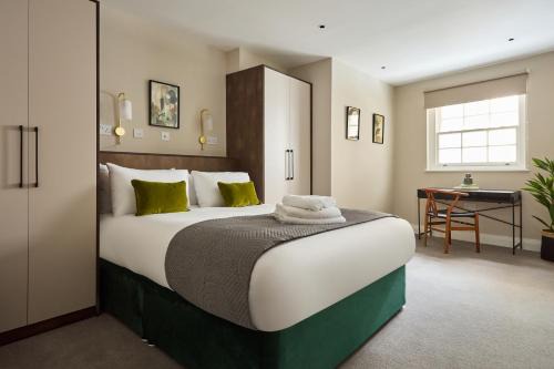 Holborn Apartment | Chancery Lane by Viridian Apartments
