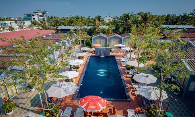Kampot Hotel | ChanDoung BunLeang Resort