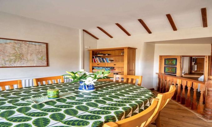 Denbigh Cottage | Chapel in Denbighshire near Snowdonia