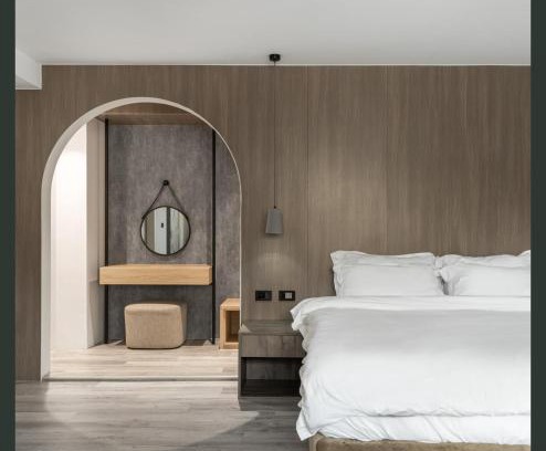 Tainan City Centre Apartment | Chapter 127