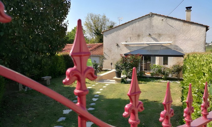 Saint Nazaire sur Charente House | Charming Gite "L'Escapade"