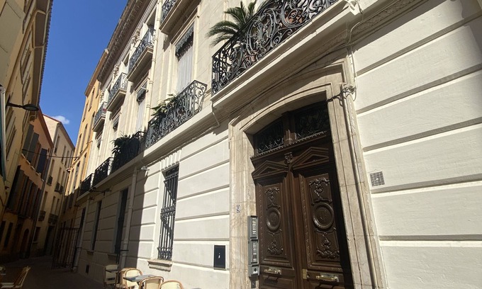 Saint-Jean Apartment | Character apartment in a luxury building in the hyper center