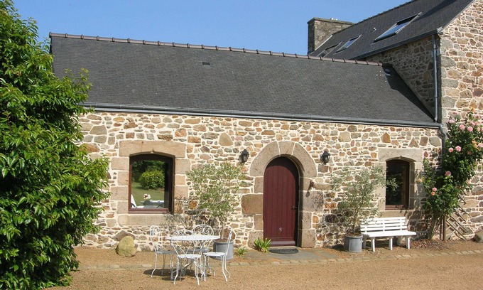 Plouha House | Character house in a restored farmhouse facing the sea. Close to a beach.
