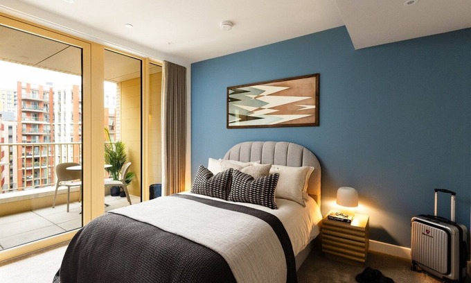 Nine Elms Apartment | Charles Hope London Battersea