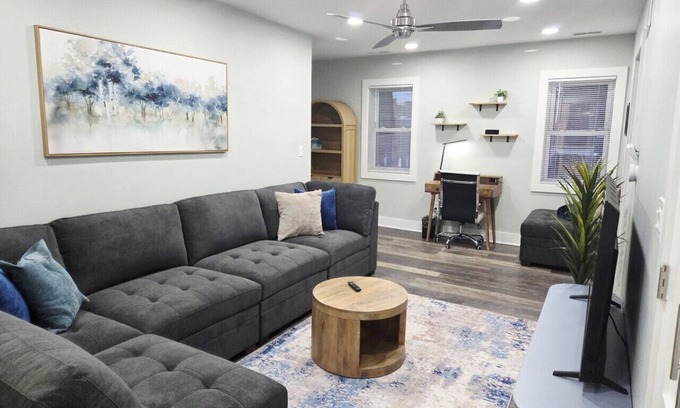 New Baltimore Apartment | Charlie`s by the Bay Unit 3