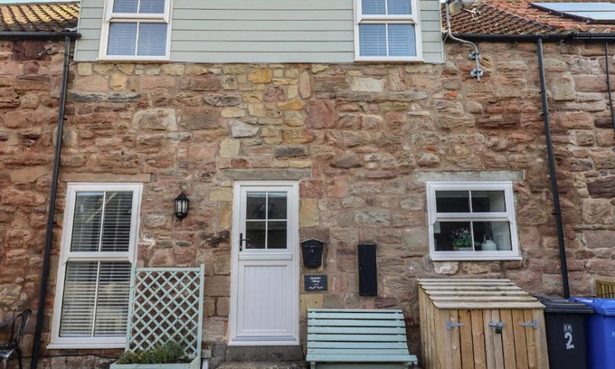 North Sunderland House | Charlotte's Cottage