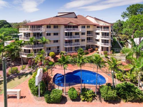 Torquay Apartment | Charlton on The Esplanade
