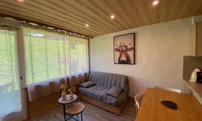 Cohennoz Apartment | Charmant appart 4 pers. avec chambre indép., terrasse, Wi-Fi, parking, skis, proche Crest-Voland - FR-1-733-110