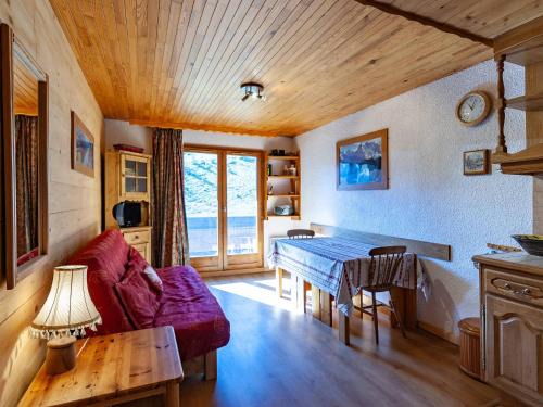 Meribel-Mottaret Apartment | Charmant appart avec balcon, ski-in/ski-out, Méribel - FR-1-355-30